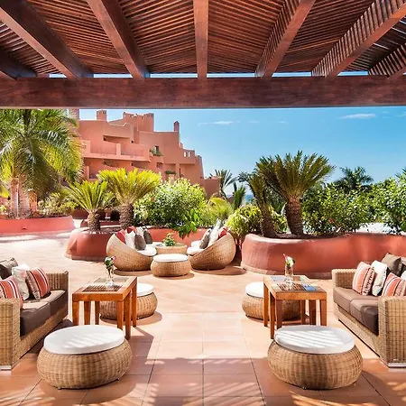 Готель Tivoli La Caleta