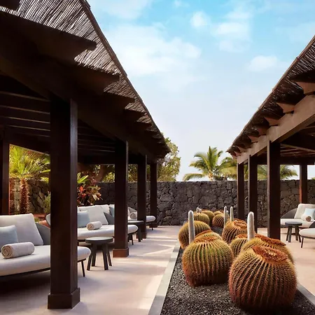 Tivoli La Caleta Адехе