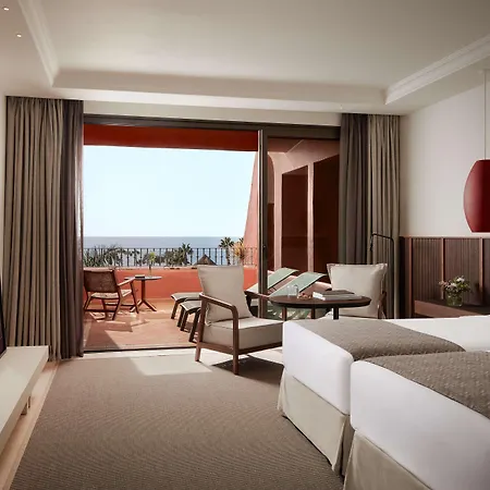 Готель Tivoli La Caleta