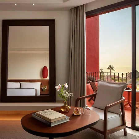 Tivoli La Caleta 호텔 5*