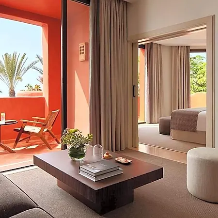 Tivoli La Caleta أذيخي