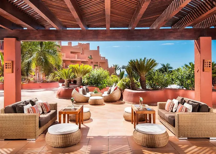 Hotel Tivoli La Caleta