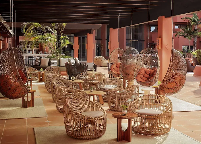 Hotel Tivoli La Caleta 5*