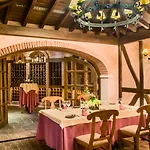 Tivoli La Caleta أذيخي